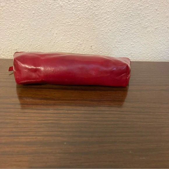 Unbranded All Leather Tapered (7”-5.5”) with Zipper Makeup Bag - Picture 6 of 11